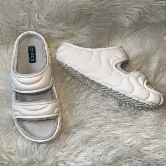 Crocs Shoes - Crocs Classic Cozzzy Overpuff Slides Sandals White Fleece Lined Unisex M8 W10